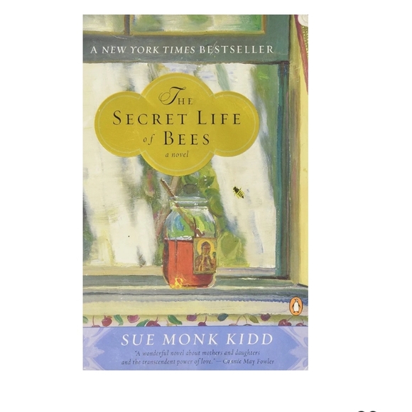 1/$7 or 2/$10 The Secret Lift of Bees - By Sue Monk Kidd. Paperback Book - Picture 1 of 6